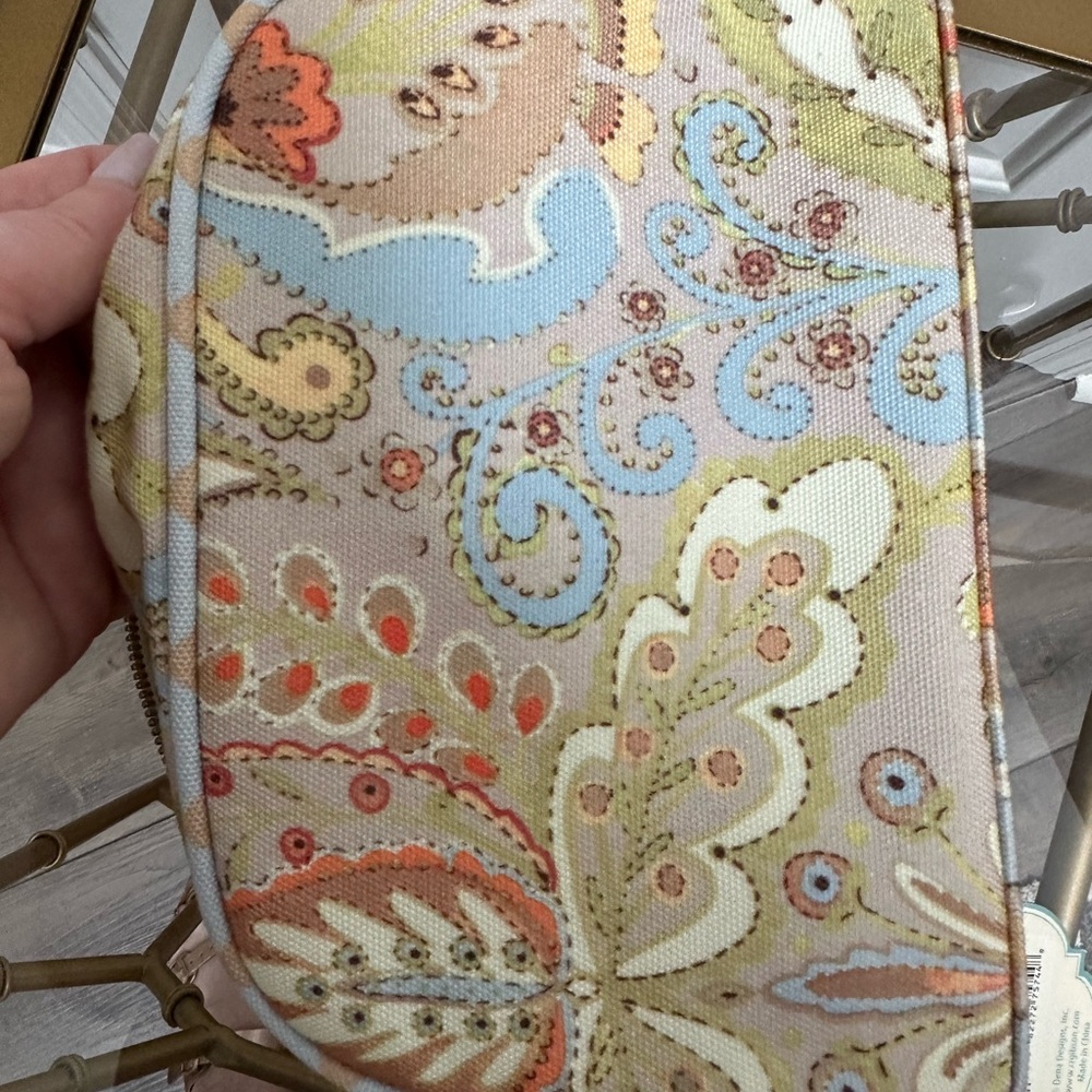 NWT Dena cosmetic bag Kamari print